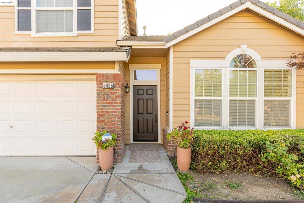 Riverbank, CA 95367-9440,5425 Spur St