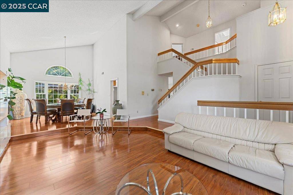 El Sobrante, CA 94803,5378 Conestoga Way