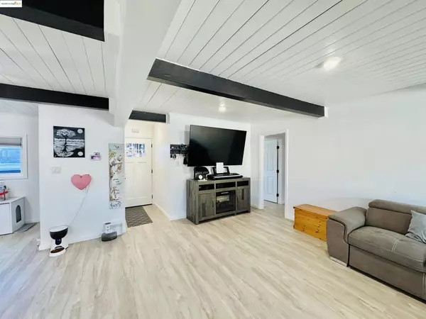 El Sobrante, CA 94803,534 Rincon Rd