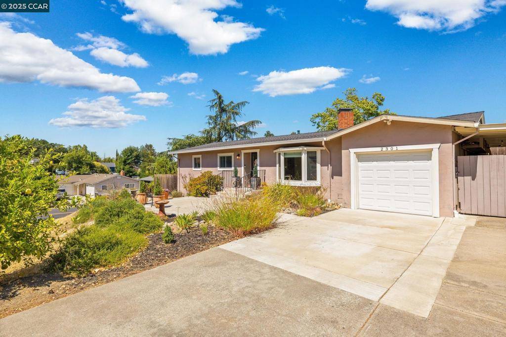 2301 Pine St., Martinez, CA 94553