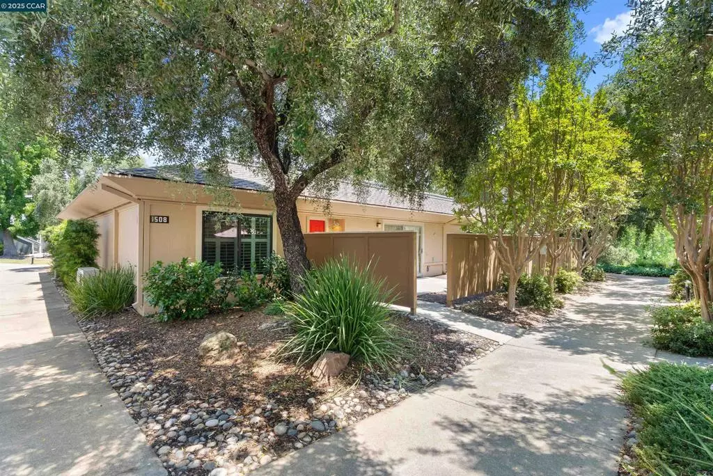 Walnut Creek, CA 94595,1508 Golden Rain Rd #1