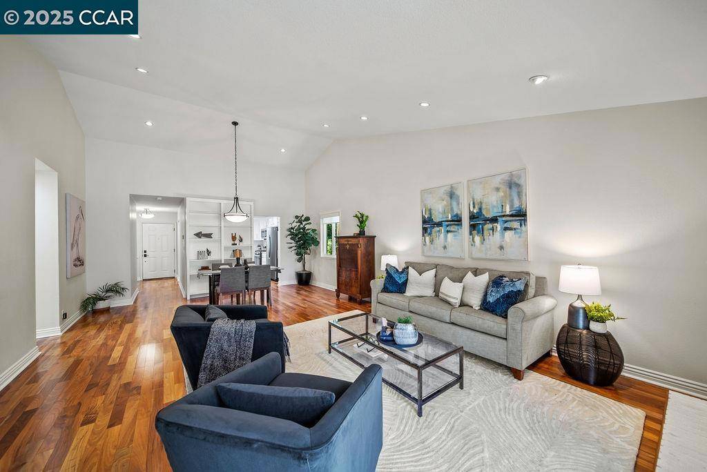 Walnut Creek, CA 94598,672 Savoy Ct
