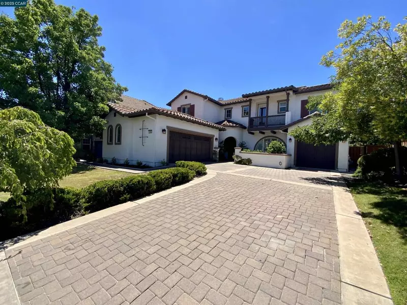 1656 Colchester St, Danville, CA 94506