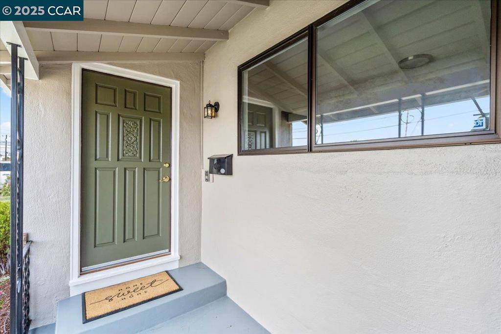San Leandro, CA 94579,14550 Acacia St