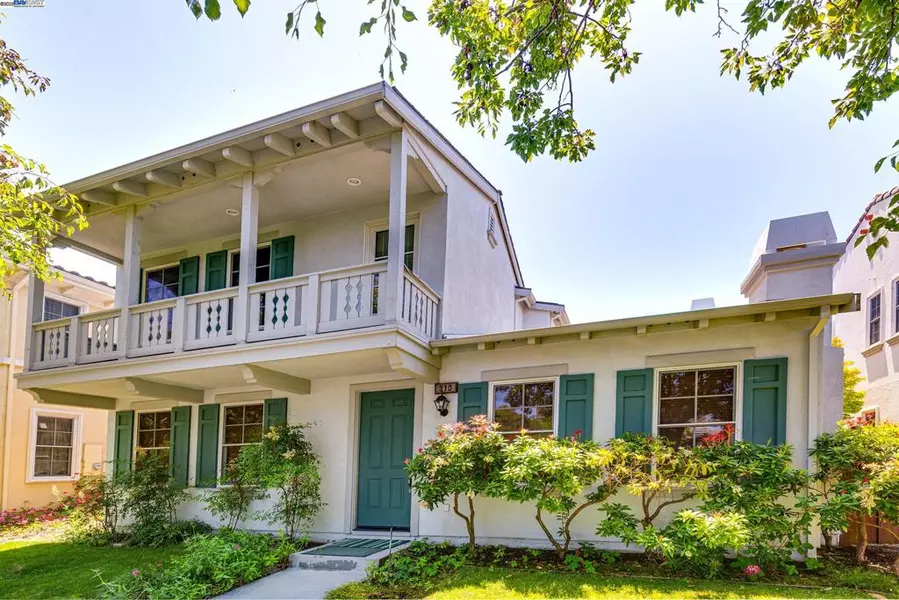 310 Lina Ave, Alameda, CA 94501