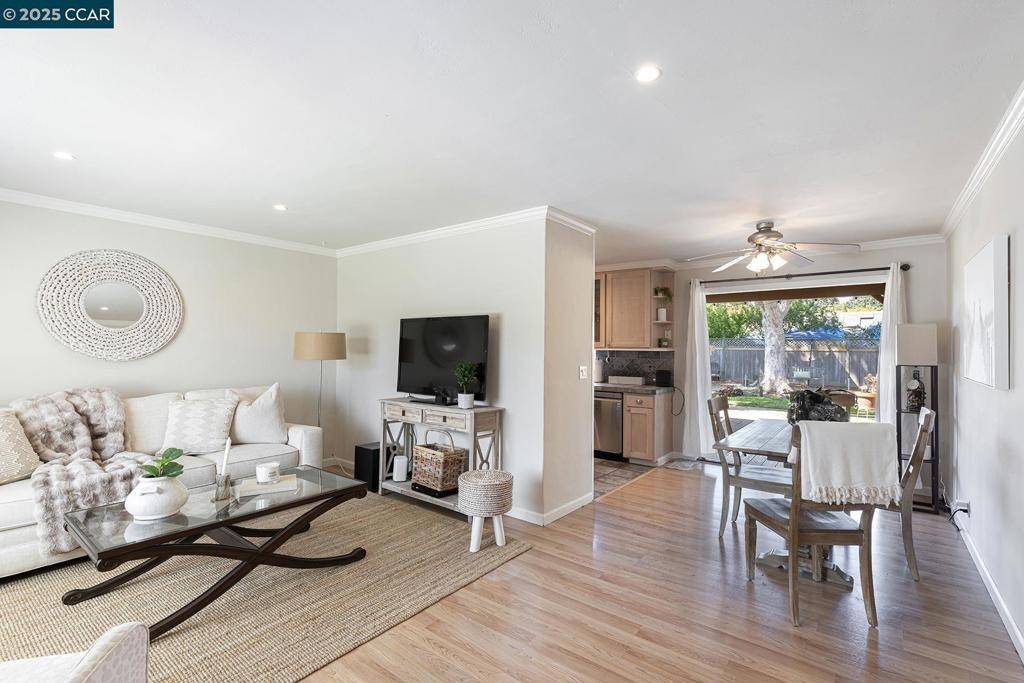 28 WESTWOOD, Napa, CA 94558-5610