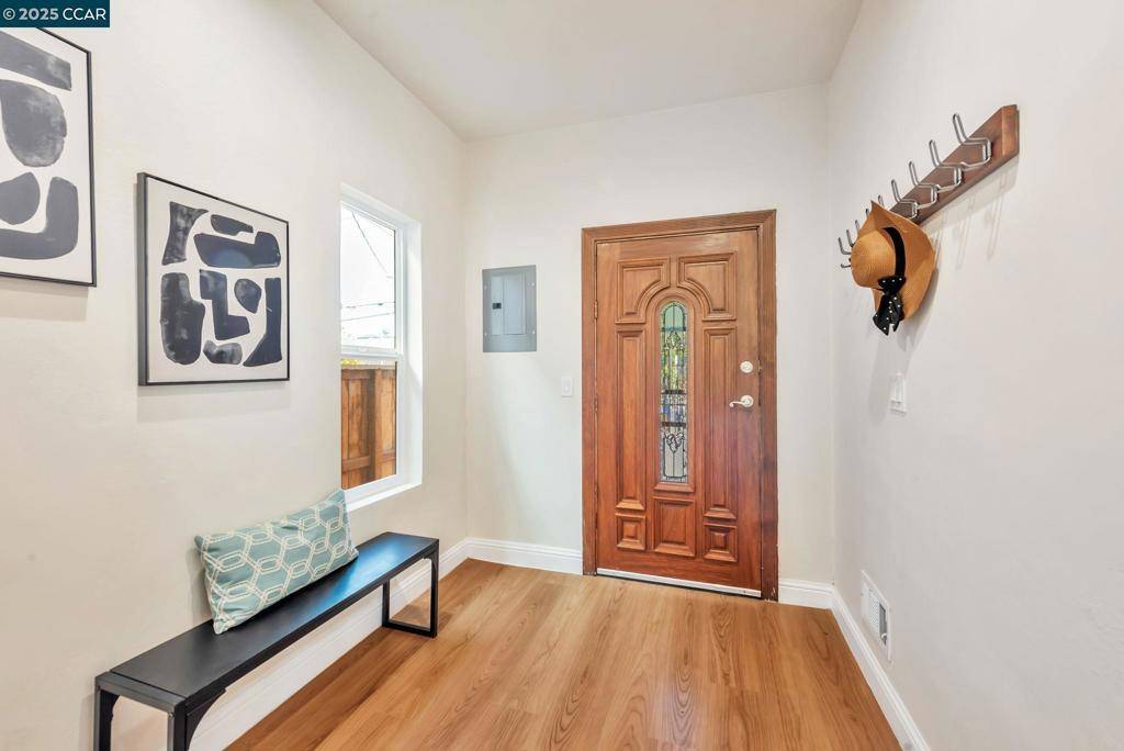 Oakland, CA 94608,941 45Th St