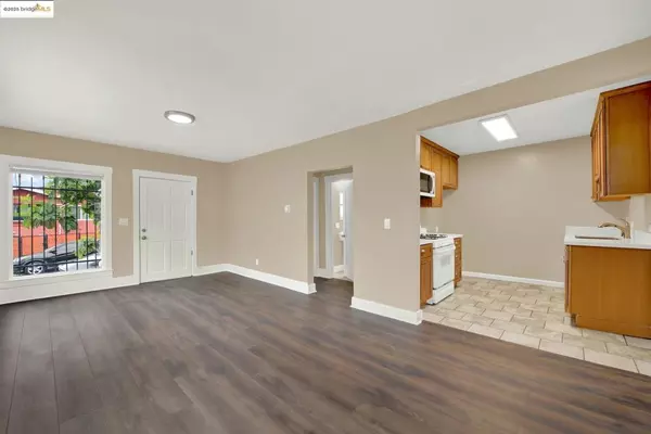 Oakland, CA 94605,2706 75Th Ave