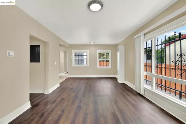 Oakland, CA 94605,2706 75Th Ave