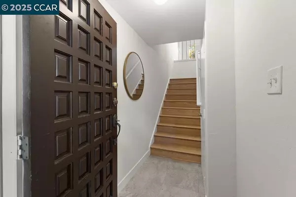 Moraga, CA 94556,412 Woodminster