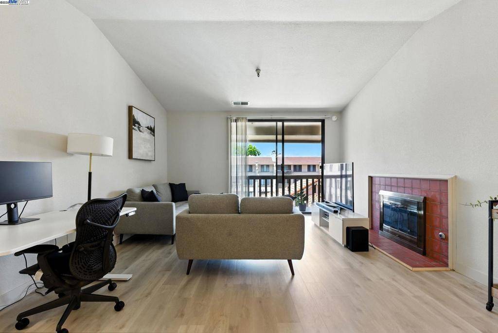 San Leandro, CA 94577,1400 Carpentier St #405