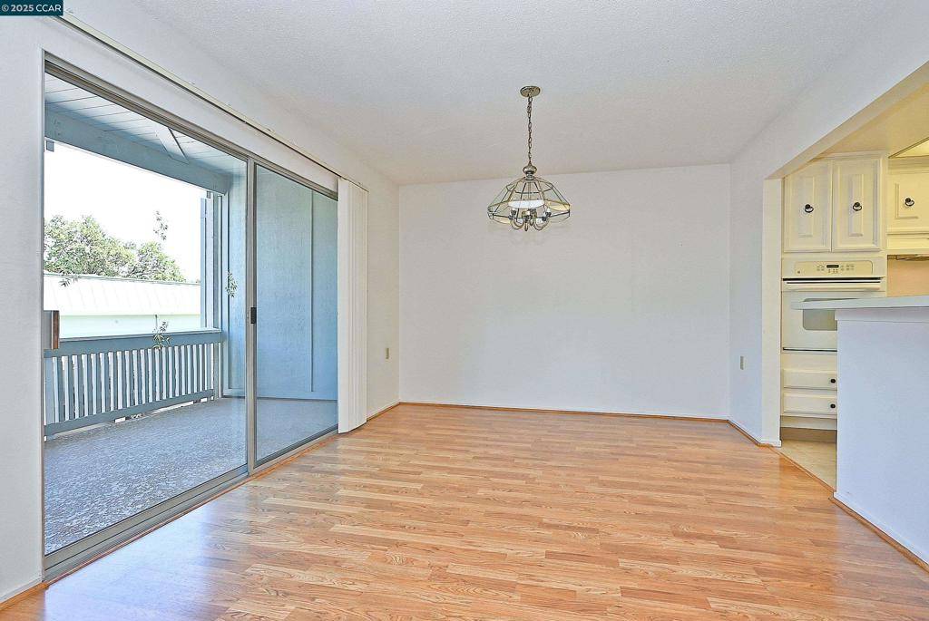 Walnut Creek, CA 94595,2772 Tice Creek Drive #4
