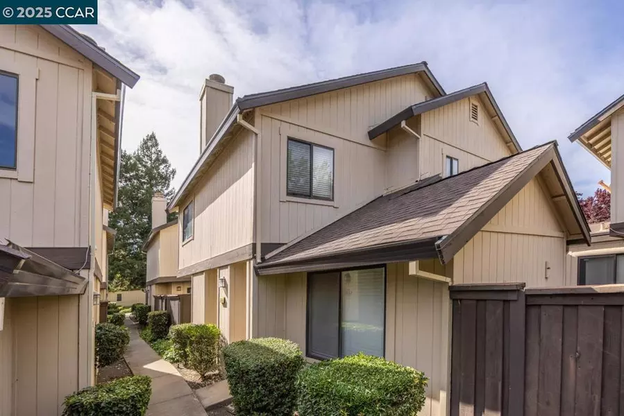 6746 Calvine Rd, Sacramento, CA 95823