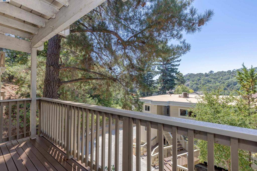 118 Ascot Ct #E, Moraga, CA 94556