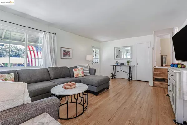 Moraga, CA 94556,2050 Donald Dr