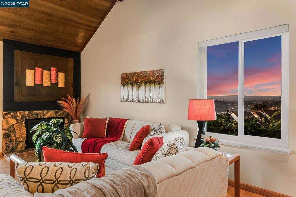 1310 Lewis Ln, Pinole, CA 94564