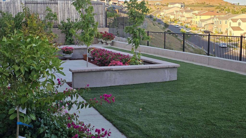 Folsom, CA 95630,4709 Iron Bird Dr