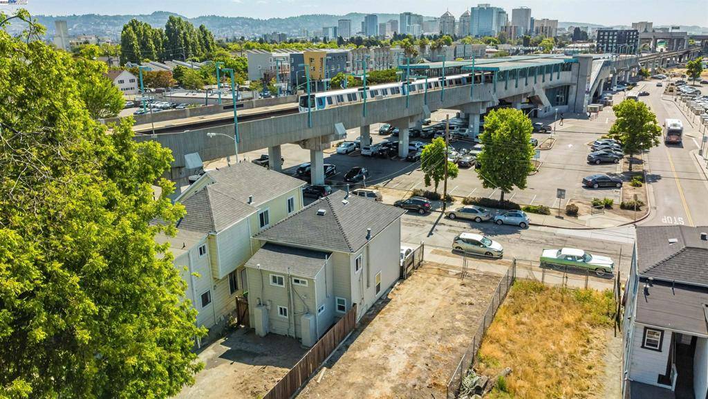 Oakland, CA 94607,537 Chester St