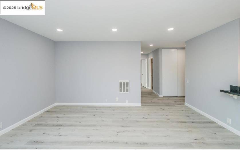 Oakland, CA 94611,4099 Howe St
