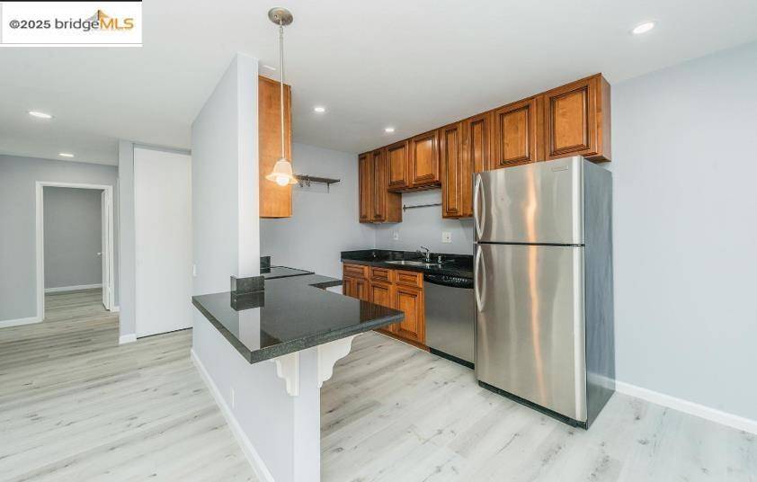 Oakland, CA 94611,4099 Howe St