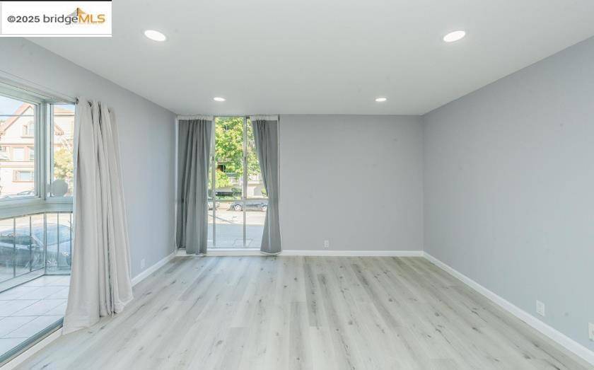 Oakland, CA 94611,4099 Howe St