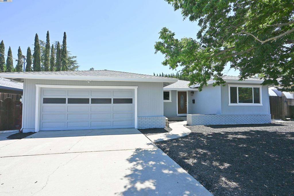 1362 Saint Mary Dr, Livermore, CA 94550