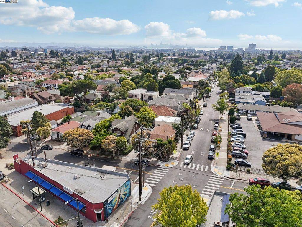 Oakland, CA 94609,511 59Th St