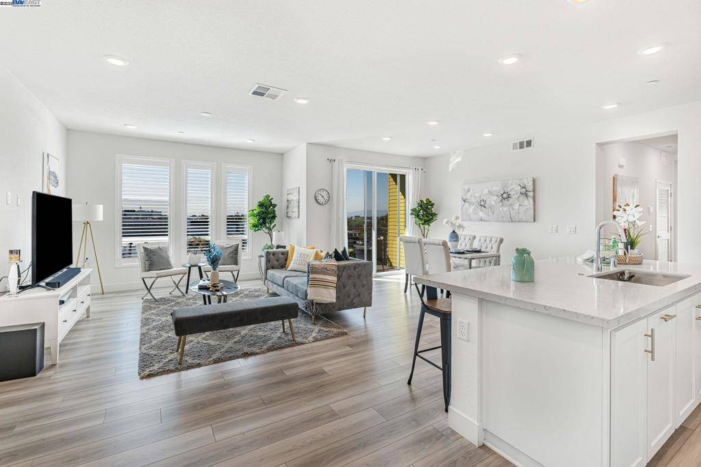 3873 Quantum Dr #400, Fremont, CA 94538