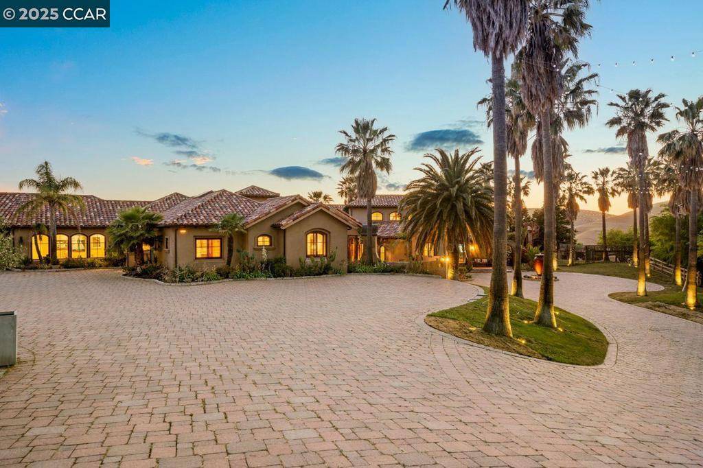 Danville, CA 94506,1615 Lawrence Rd