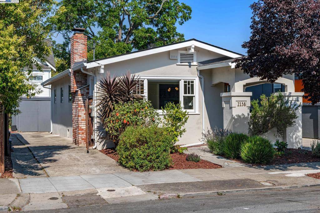 Berkeley, CA 94702,2138 Byron