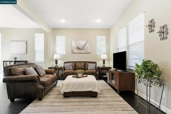 Concord, CA 94518,4362 Lynn Dr