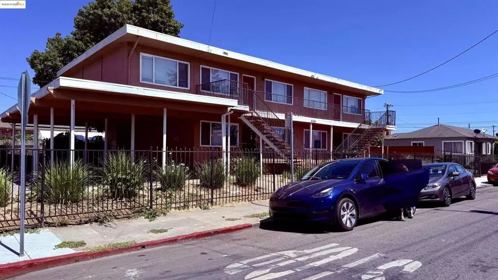 10100 Walnut, Oakland, CA 94603