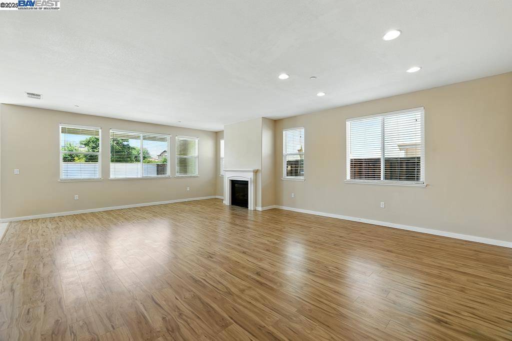 Lathrop, CA 95330,18309 Millbrook Ave