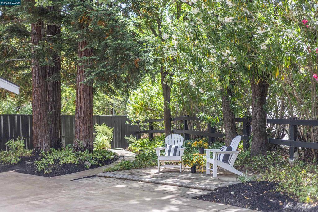 Danville, CA 94526,195 Whispering Trees Ln