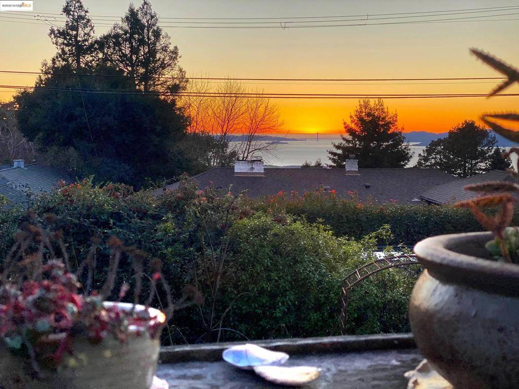 Berkeley, CA 94708,830 Creston Road