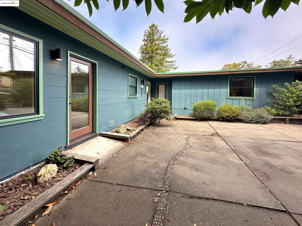 Berkeley, CA 94708,830 Creston