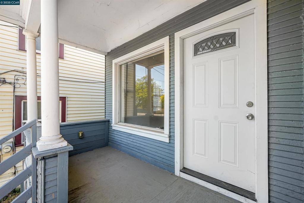 Oakland, CA 94609,546 61St St