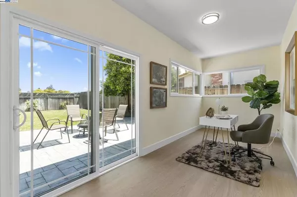 Newark, CA 94560,5420 Chapman Dr