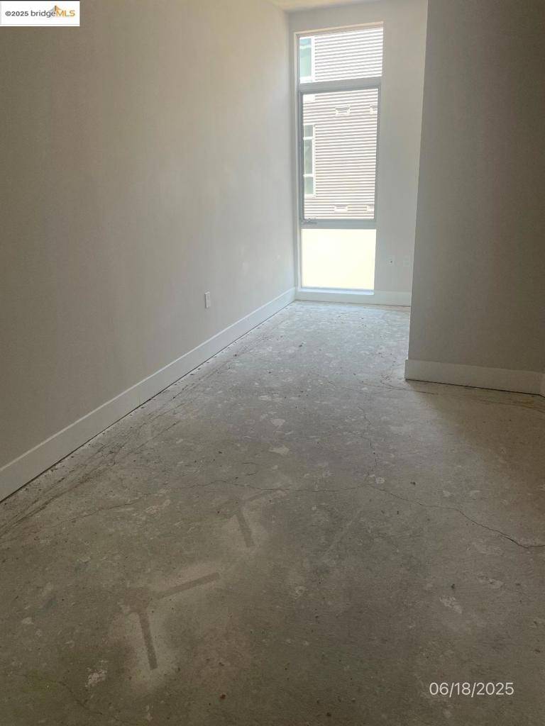 Oakland, CA 94607,901 Jefferson St #406