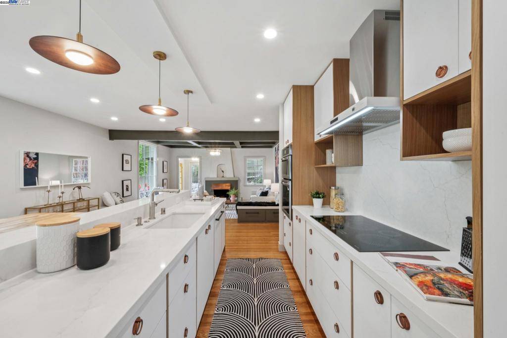 Berkeley, CA 94708,198 BRET HARTE ROAD
