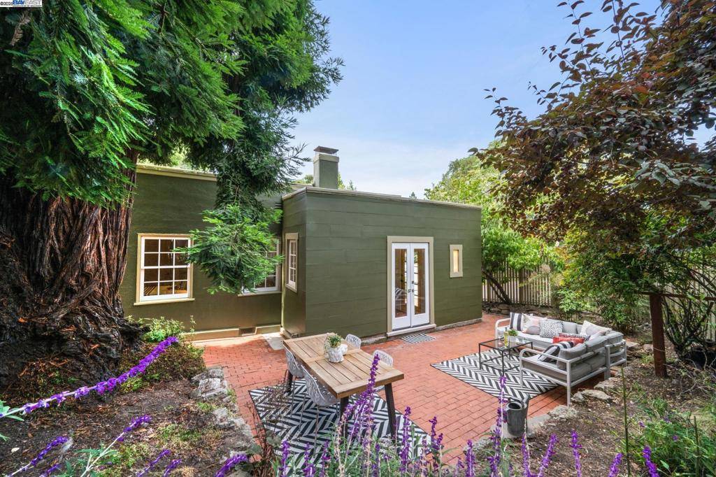 Berkeley, CA 94708,198 BRET HARTE ROAD