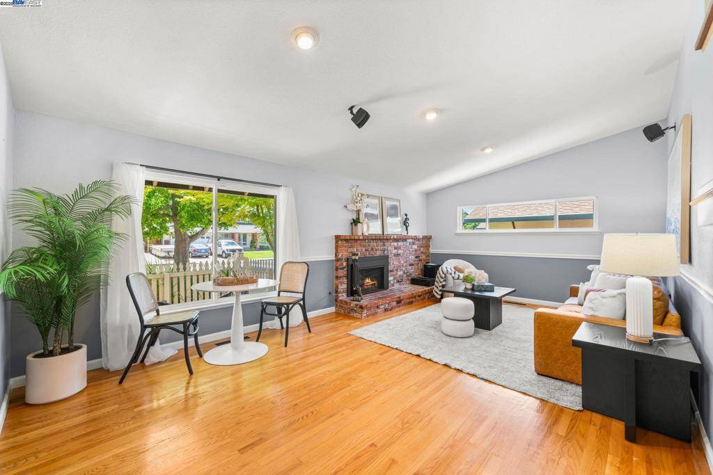 Livermore, CA 94551,646 Brighton Way