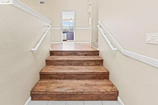 Livermore, CA 94550,838 Hazel St