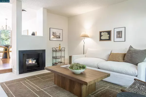 810 Oak Grove #113,  Concord,  CA 94518