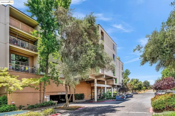 Walnut Creek, CA 94596,470 N N Civic Drive #105