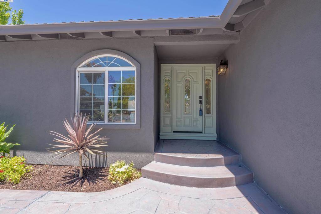 San Jose, CA 95136,4438 Jonquil Dr