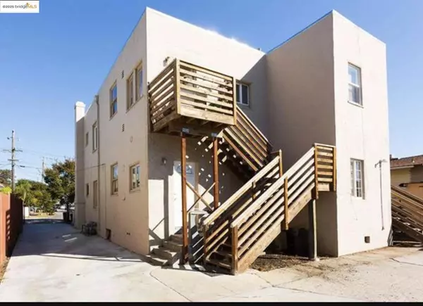 Oakland, CA 94601,3243 E 23Rd St