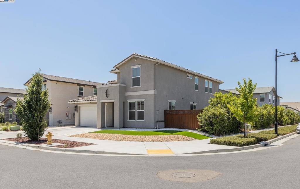 Lathrop, CA 95330,2306 Mozart avenue