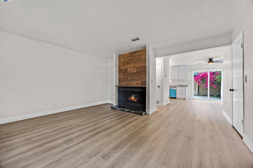 Concord, CA 94520,3545 Northwood Drive #F