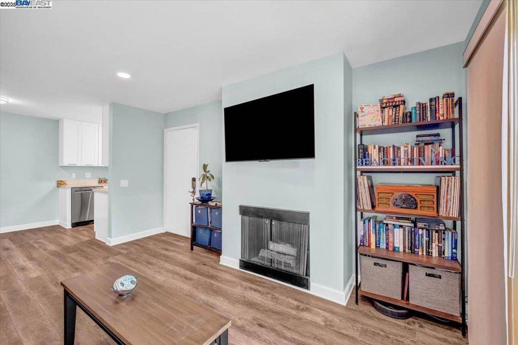 Monterey, CA 93940,4206 Golden Oaks Ln